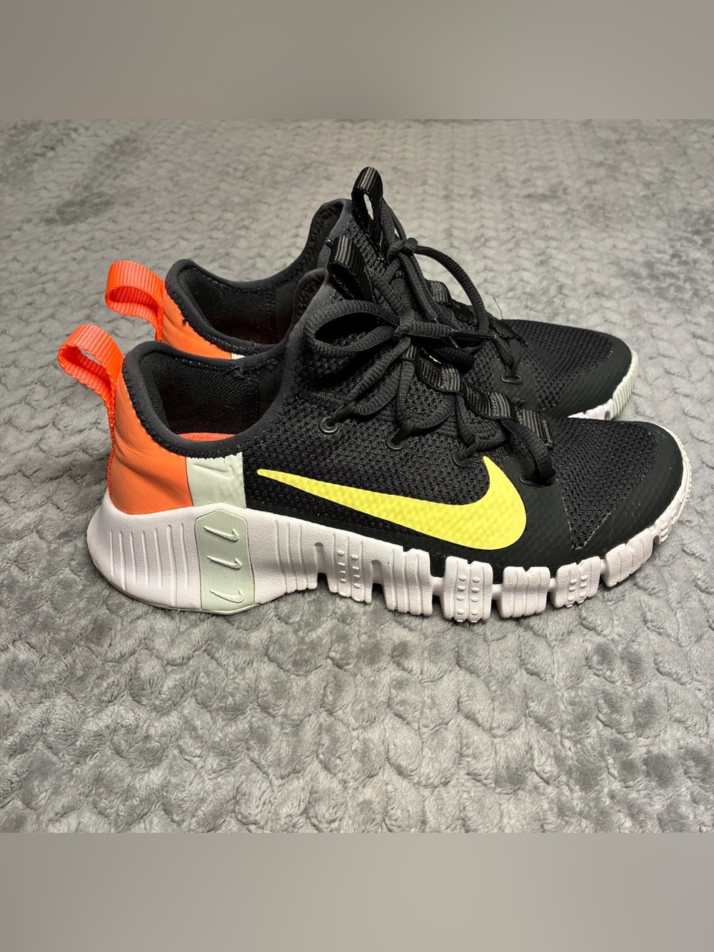 Nike Metcon Black Sneakers with Yellow Swoosh and Orange Heel woman’s size 8.5